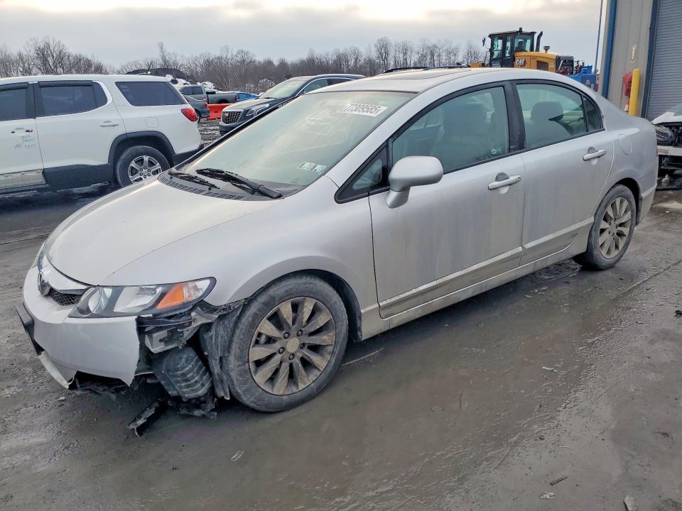 HONDA CIVIC 2010 con VIN 19XFA1F93AE032324 - Foto de la subasta