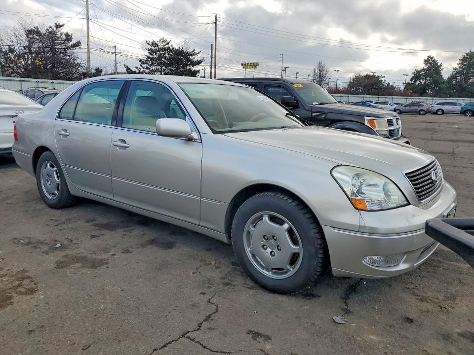 Photo 4 from auction – 2002 LEXUS LS 430 with VIN JTHBN30F320072330