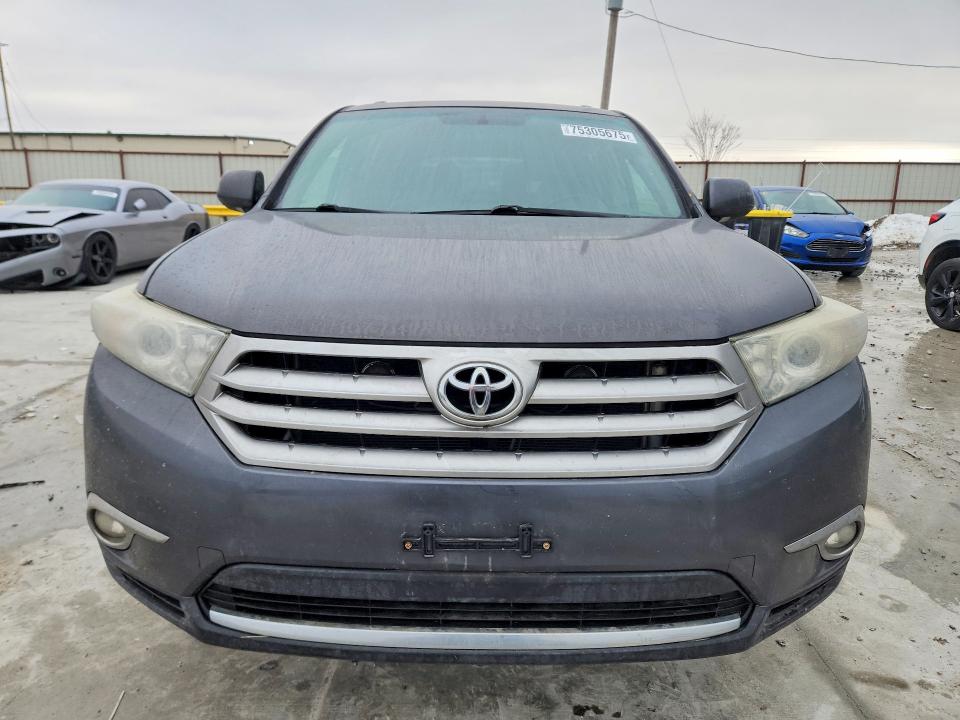 Photo 5 from auction – 2013 TOYOTA HIGHLANDER with VIN 5TDYK3EH8DS102789