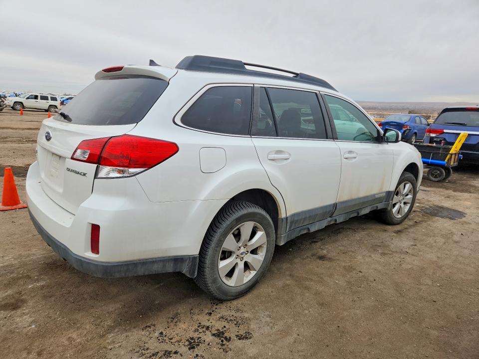 Photo 3 from auction – 2012 SUBARU OUTBACK with VIN 4S4BRCLC8C3200824