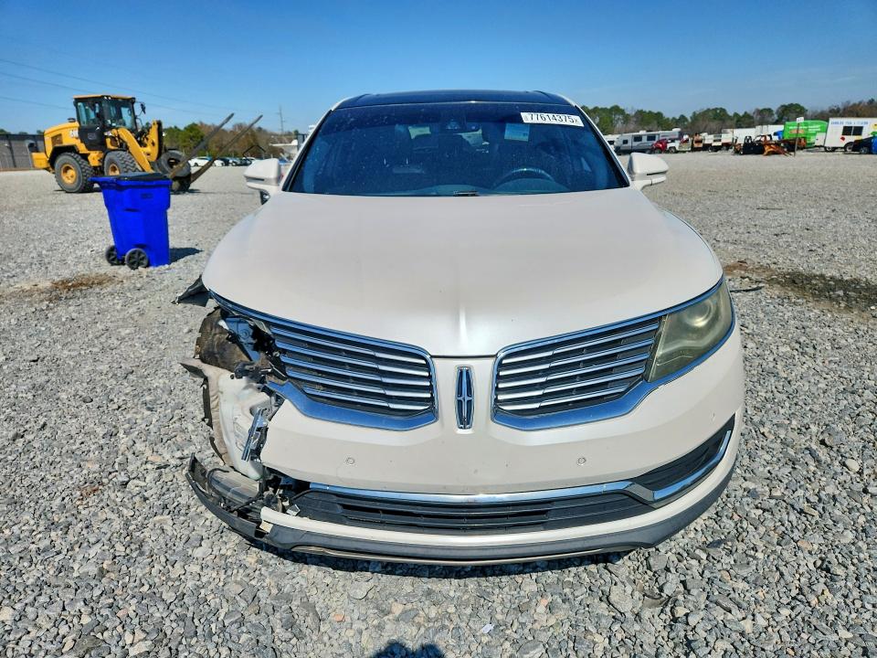 Photo 5 from auction – 2016 LINCOLN MKX with VIN 2LMTJ6LR3GBL50691
