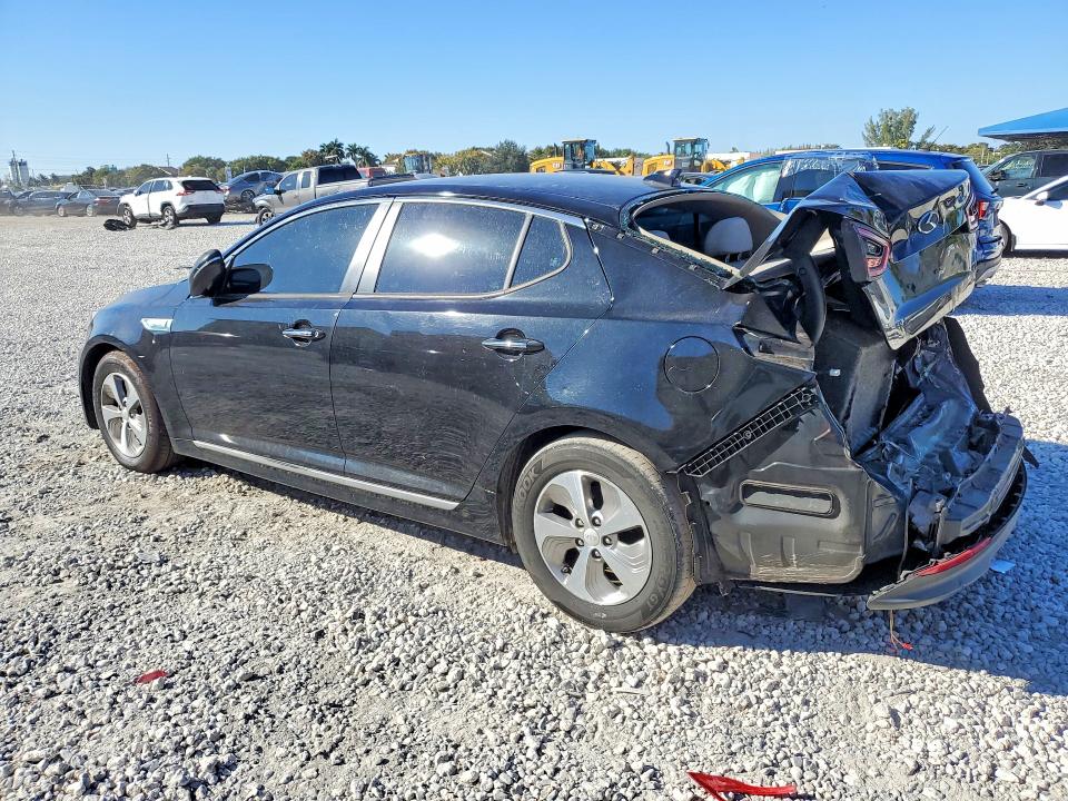 Photo 2 from auction – 2015 KIA OPTIMA HYB with VIN KNAGM4ADXF5085367