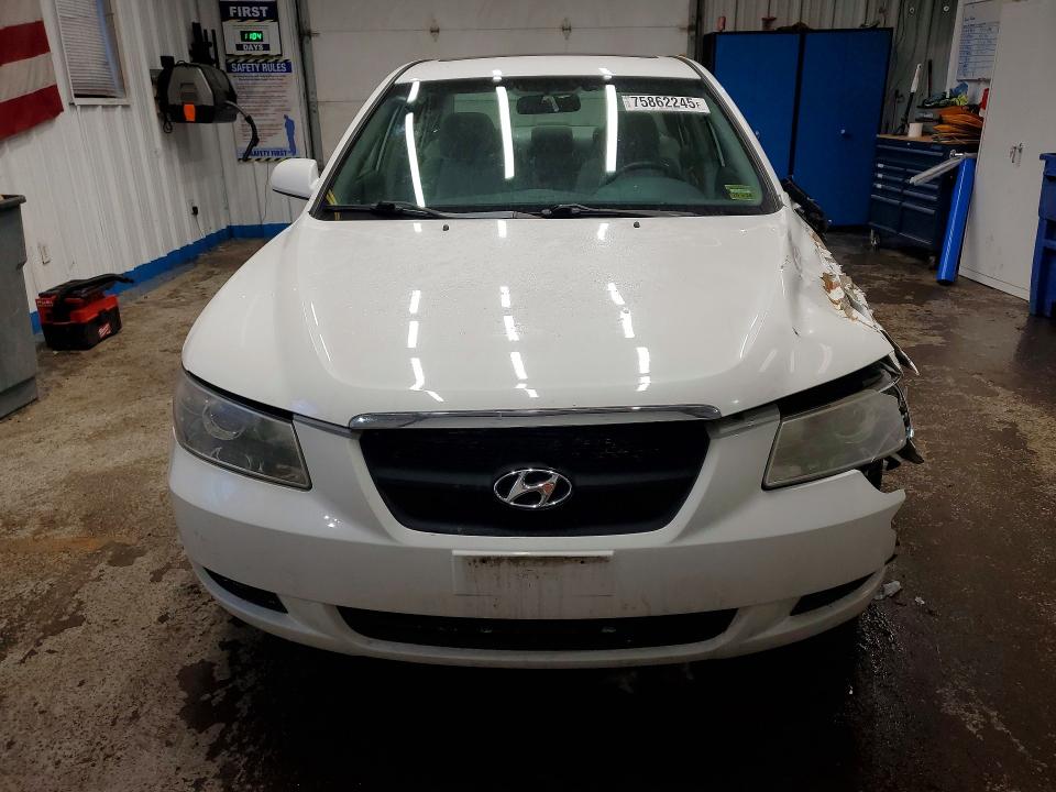 Photo 5 from auction – 2008 HYUNDAI SONATA with VIN 5NPET46FX8H329304