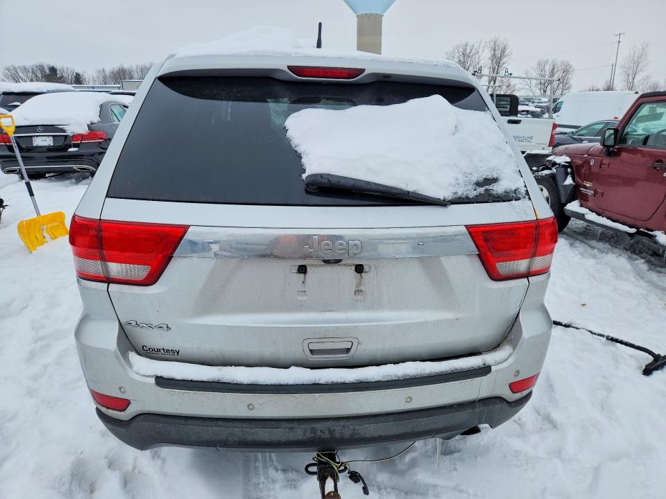 Photo 6 from auction – 2011 JEEP GRAND CHER with VIN 1J4RR4GG8BC678160