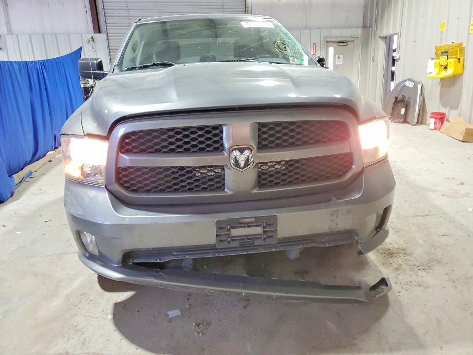 Photo 5 from auction – 2013 RAM 1500 with VIN 1C6RR7FT3DS592762