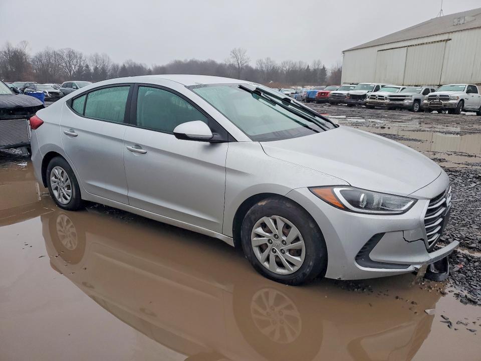 Photo 4 from auction – 2017 HYUNDAI ELANTRA with VIN 5NPD74LF9HH067103