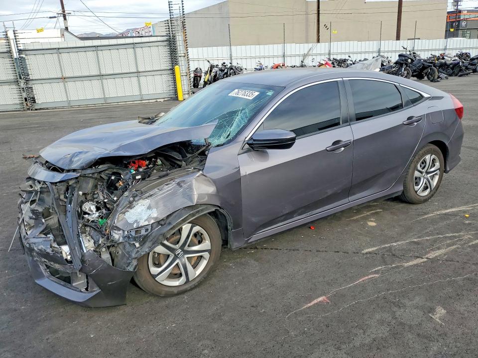 HONDA CIVIC 2018 with VIN 2HGFC2F55JH528812 - Photo from auction