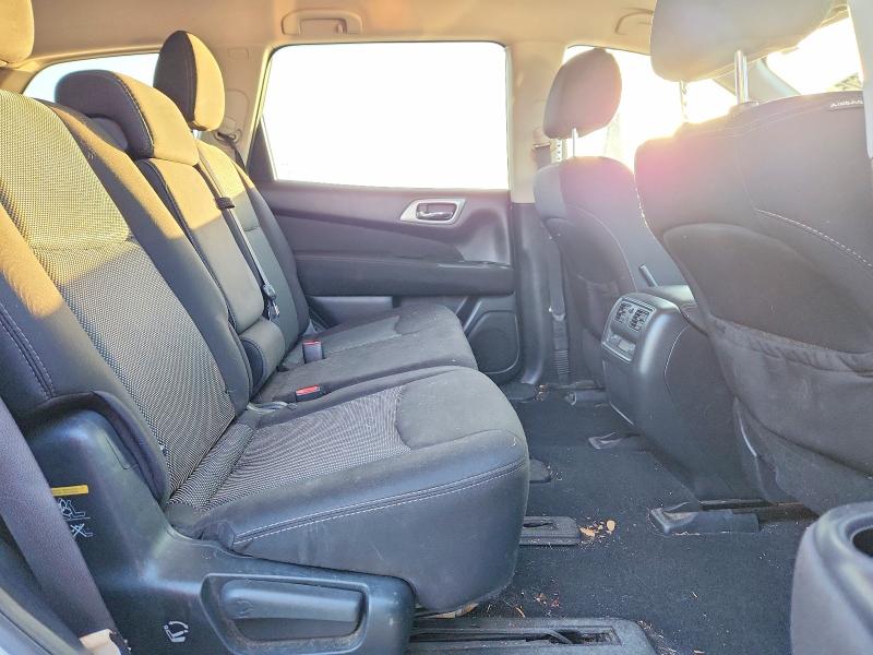 Photo 10 from auction – 2017 NISSAN PATHFINDER with VIN 5N1DR2MN7HC614865