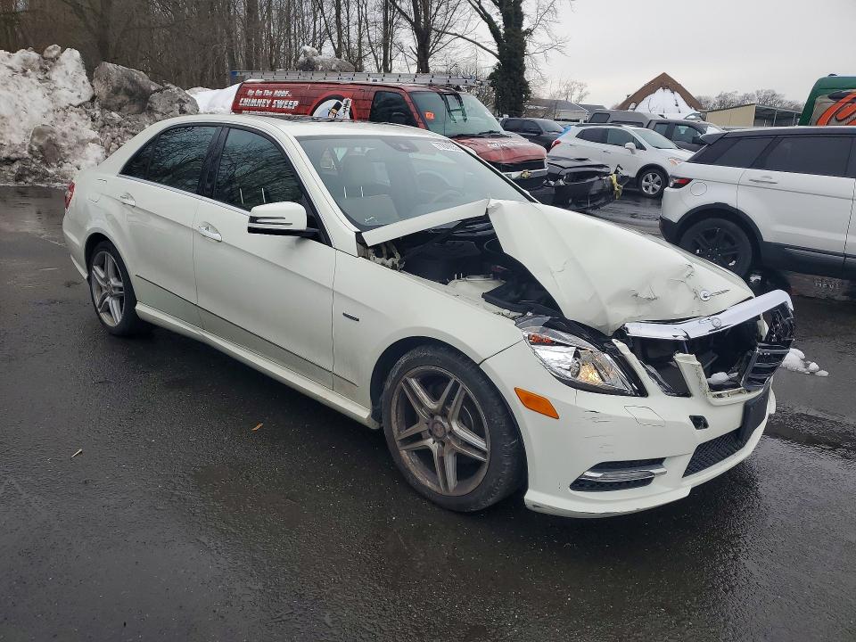 Photo 4 from auction – 2012 MERCEDES-BENZ E with VIN WDDHF5KB4CA587787