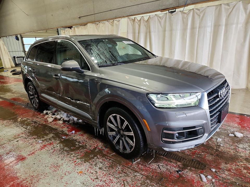 Photo 4 from auction – 2017 AUDI Q7 with VIN WA1LAAF72HD037828