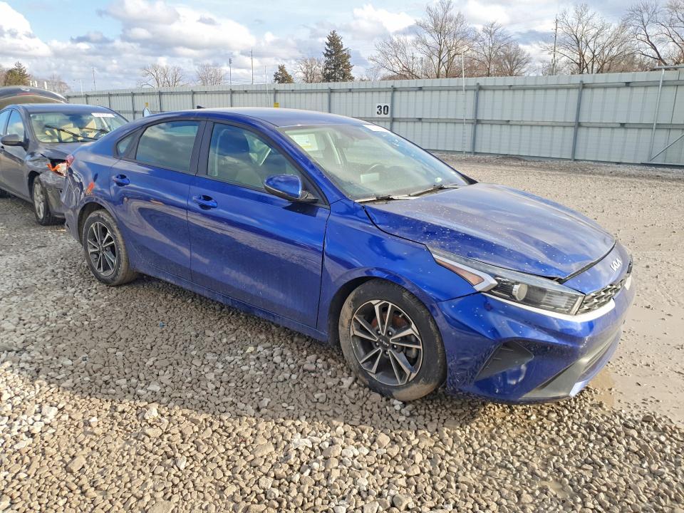 Photo 4 from auction – 2023 KIA FORTE with VIN 3KPF24AD8PE528531