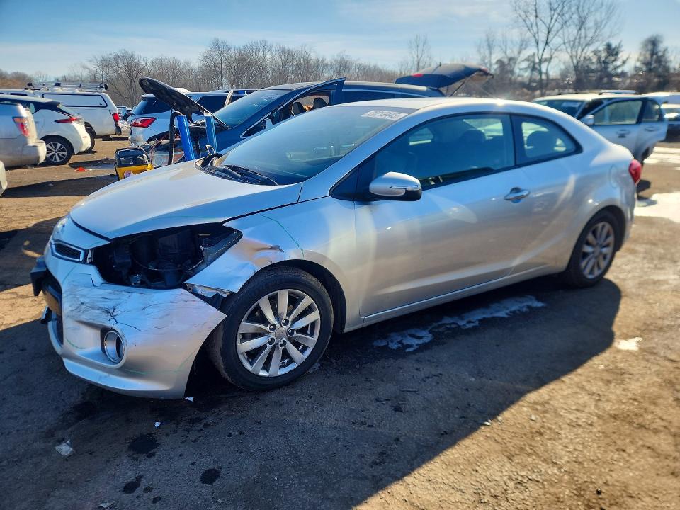KIA FORTE EX 2014 with VIN KNAFX6A85E5193119 - Photo from auction