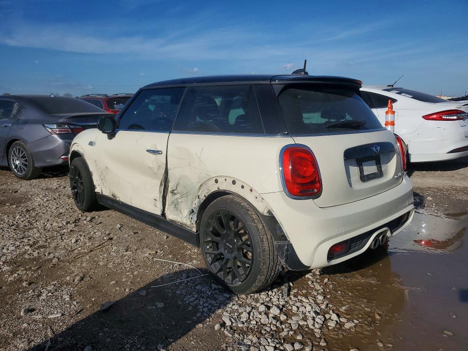 Photo 2 from auction – 2017 MINI COOPER with VIN WMWXP7C33H3B94753