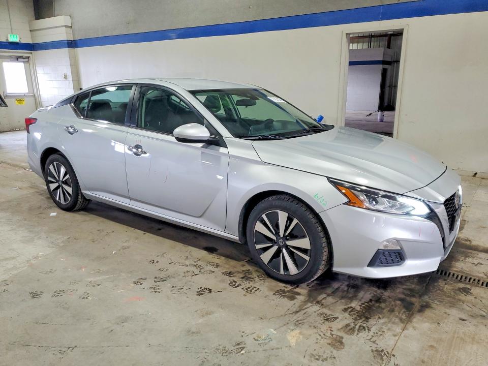 Photo 4 from auction – 2022 NISSAN ALTIMA with VIN 1N4BL4DV9NN395468