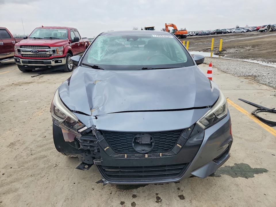 Zdjęcie 5 z aukcji – 2021 NISSAN VERSA z VIN 3N1CN8EV4ML877023