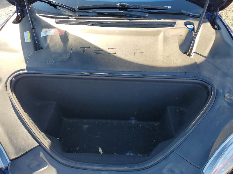 Photo 11 from auction – 2016 TESLA MODEL S with VIN 5YJSA1E14GF160634