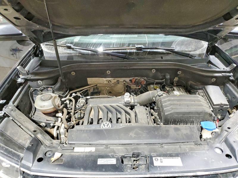 Photo 12 from auction – 2018 VOLKSWAGEN ATLAS with VIN 1V2GR2CA4JC516655