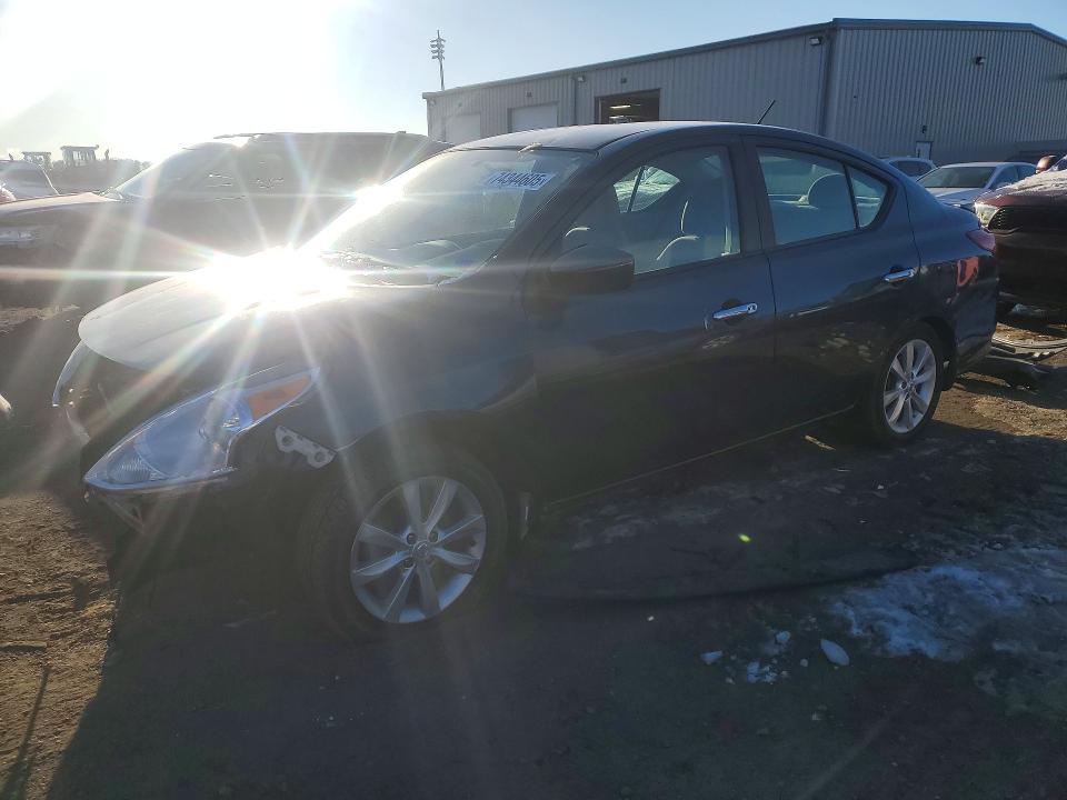 NISSAN VERSA 2015 with VIN 3N1CN7AP1FL903324 - Photo from auction