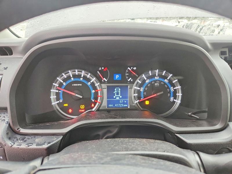 Photo 9 from auction – 2018 TOYOTA 4RUNNER with VIN JTEBU5JR4J5490319