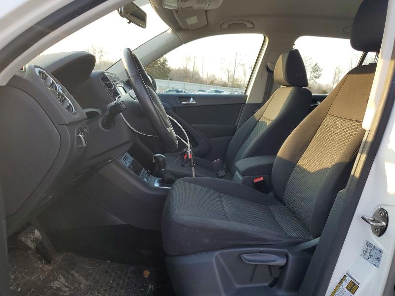 Photo 7 from auction – 2018 VOLKSWAGEN TIGUAN LIMITED with VIN WVGAV7AX9JK003068