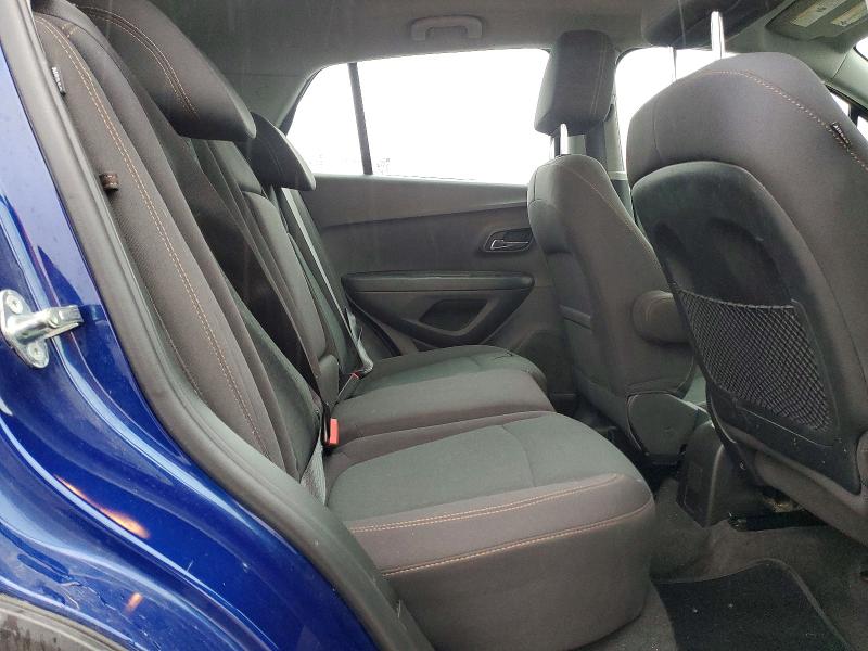 Photo 11 from auction – 2017 CHEVROLET TRAX with VIN 3GNCJKSB9HL185935