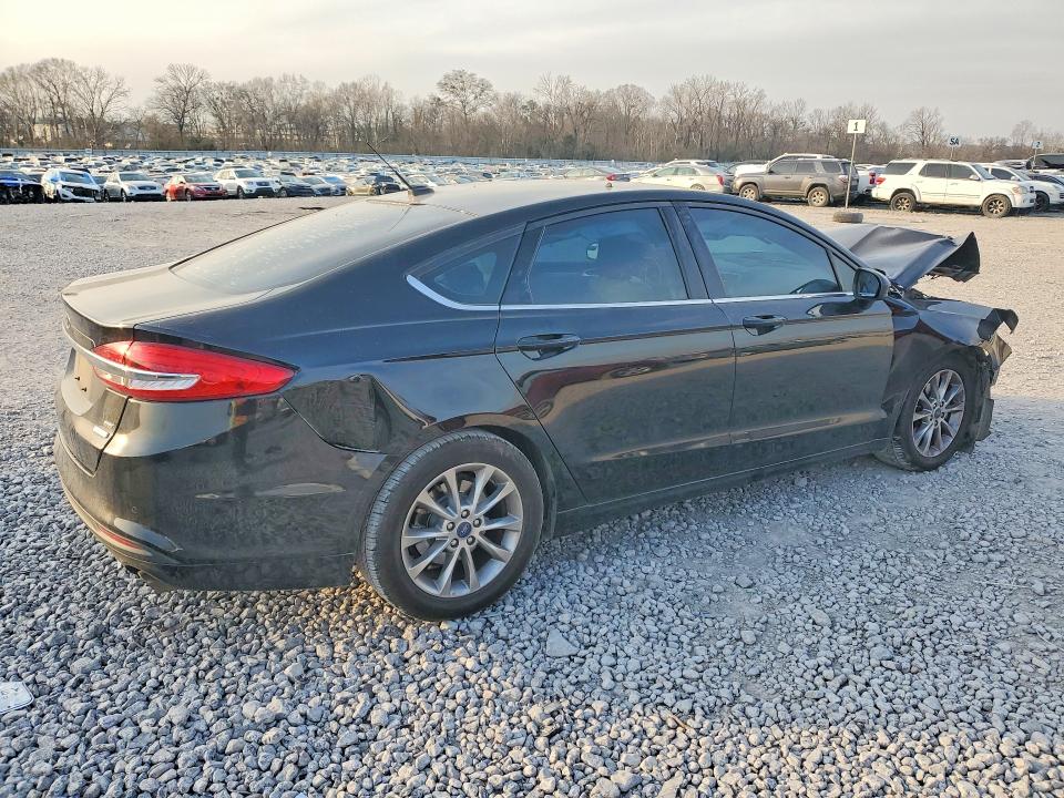 Фото 3 с аукциона – 2017 FORD FUSION с VIN 3FA6P0HD8HR363418