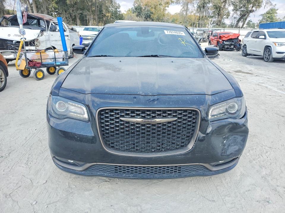Photo 5 from auction – 2016 CHRYSLER 300 S with VIN 2C3CCABG4GH358202