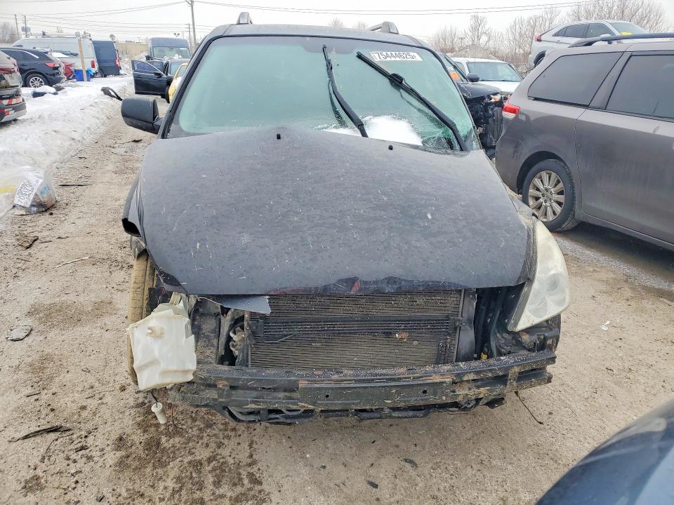 Photo 5 from auction – 2007 HYUNDAI ENTOURAGE with VIN KNDMC233276019702