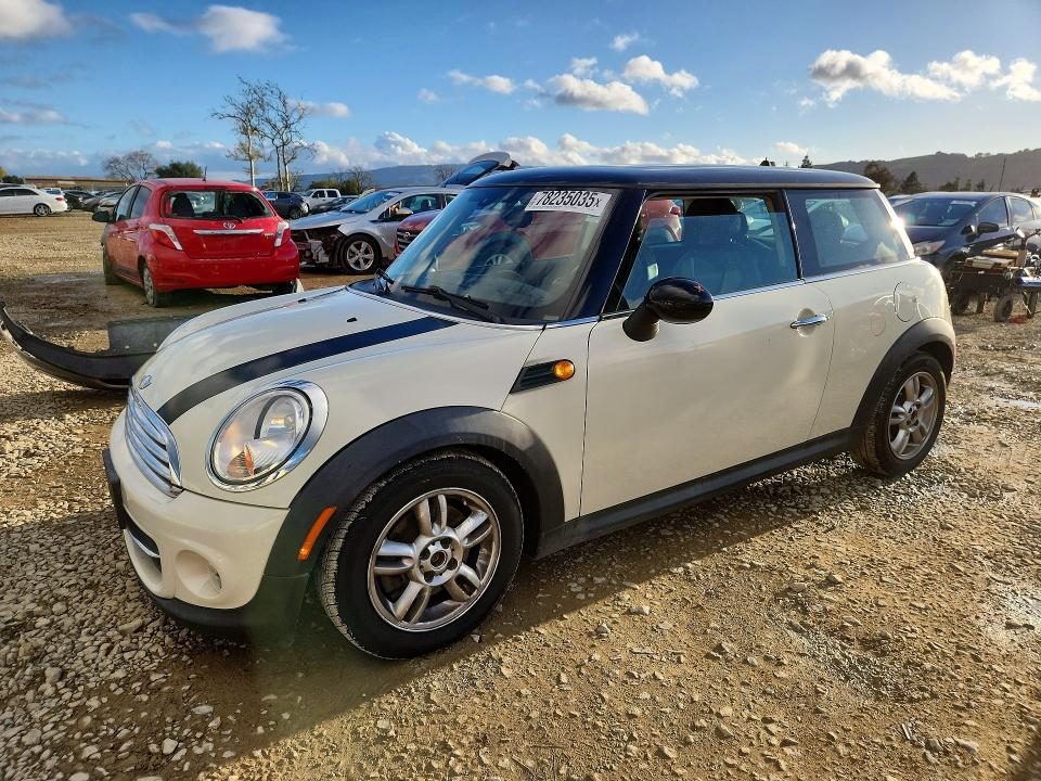 MINI COOPER 2013 with VIN WMWSU3C50DT691845 - Photo from auction