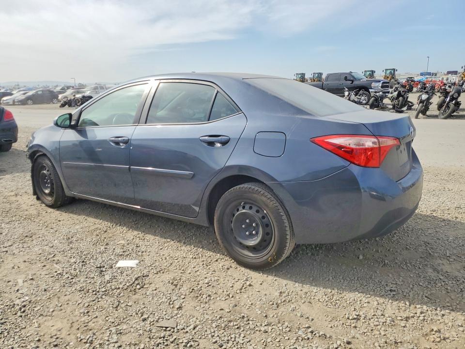 Photo 2 from auction – 2018 TOYOTA COROLLA with VIN 2T1BURHE6JC047154