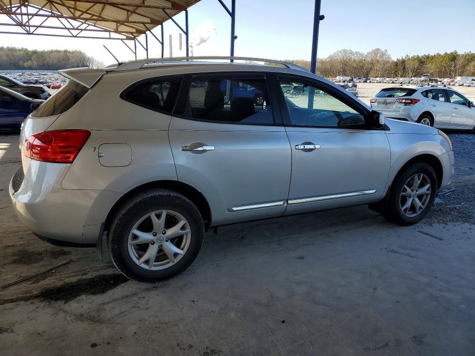 Photo 3 from auction – 2011 NISSAN ROGUE with VIN JN8AS5MT4BW576114
