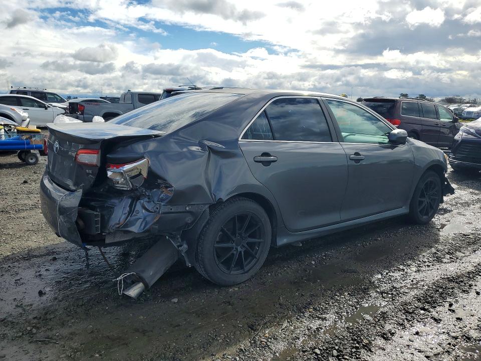 Photo 3 from auction – 2014 TOYOTA CAMRY with VIN 4T1BF1FK1EU435899