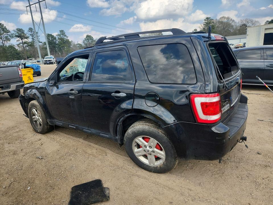 Photo 2 from auction – 2009 FORD ESCAPE with VIN 1FMCU93G59KB00820