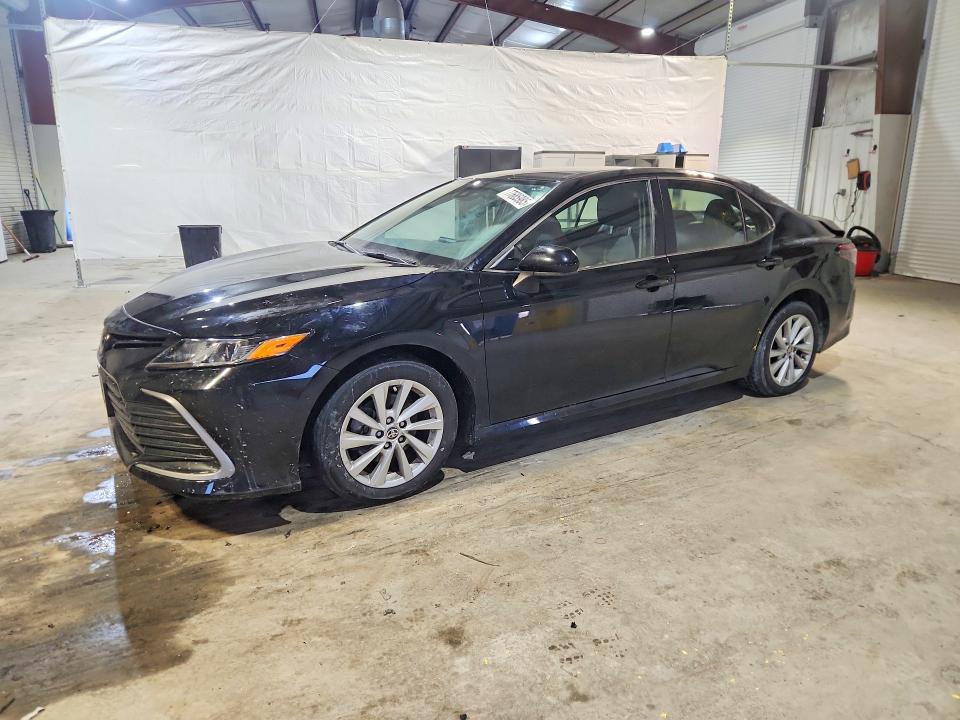 TOYOTA CAMRY 2023 with VIN 4T1C11AK4PU139739 - Photo from auction