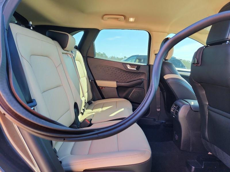 Photo 11 from auction – 2020 FORD ESCAPE with VIN 1FMCU0H62LUA67198