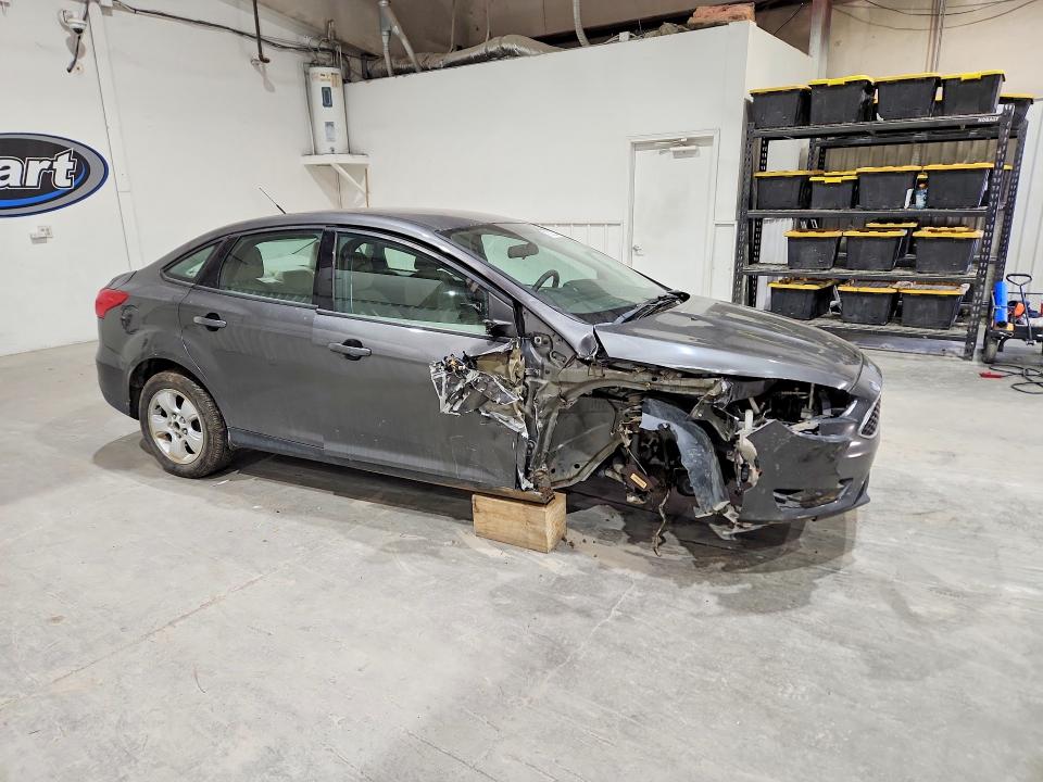 Photo 4 from auction – 2015 FORD FOCUS with VIN 1FADP3F28FL361898
