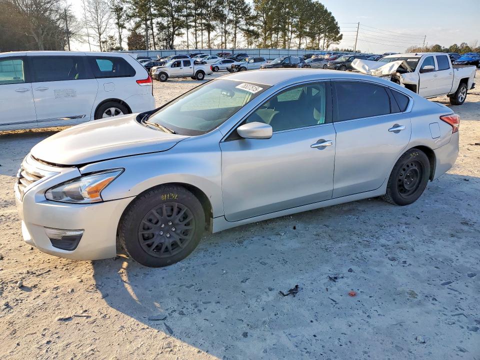 NISSAN ALTIMA 2.5 2013 with VIN 1N4AL3AP4DN517180 - Photo from auction