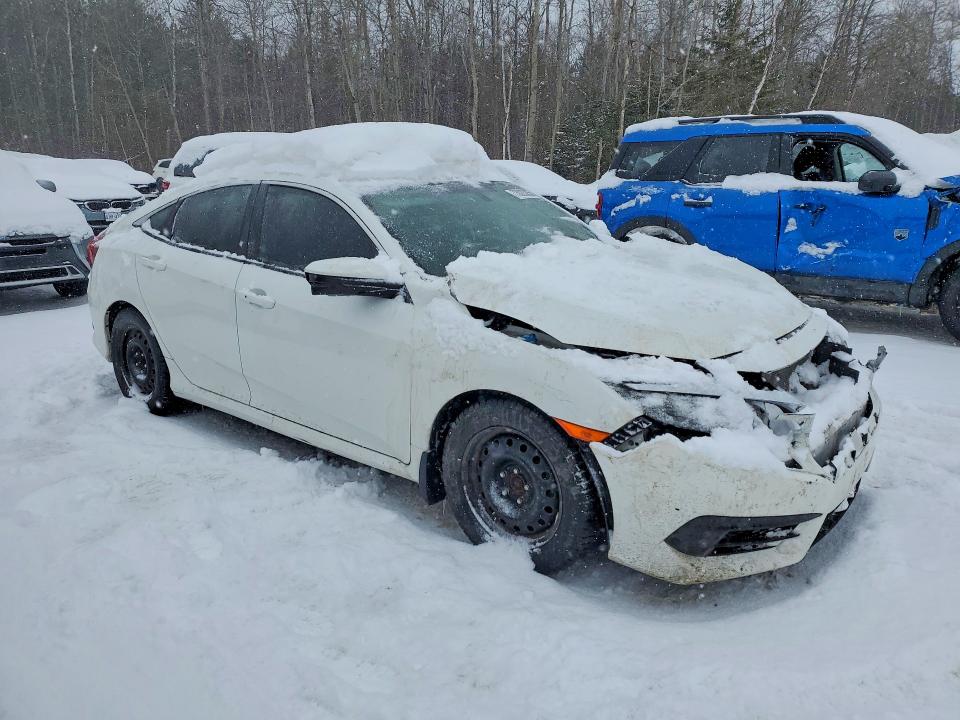 Photo 4 from auction – 2016 HONDA CIVIC with VIN 2HGFC2F79GH008915
