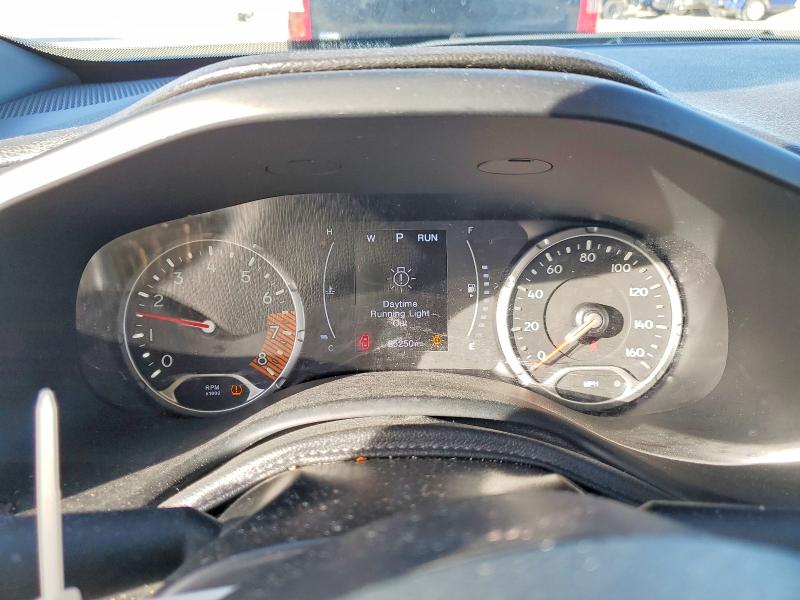 Photo 9 from auction – 2020 JEEP RENEGADE with VIN ZACNJABB5LPL41770