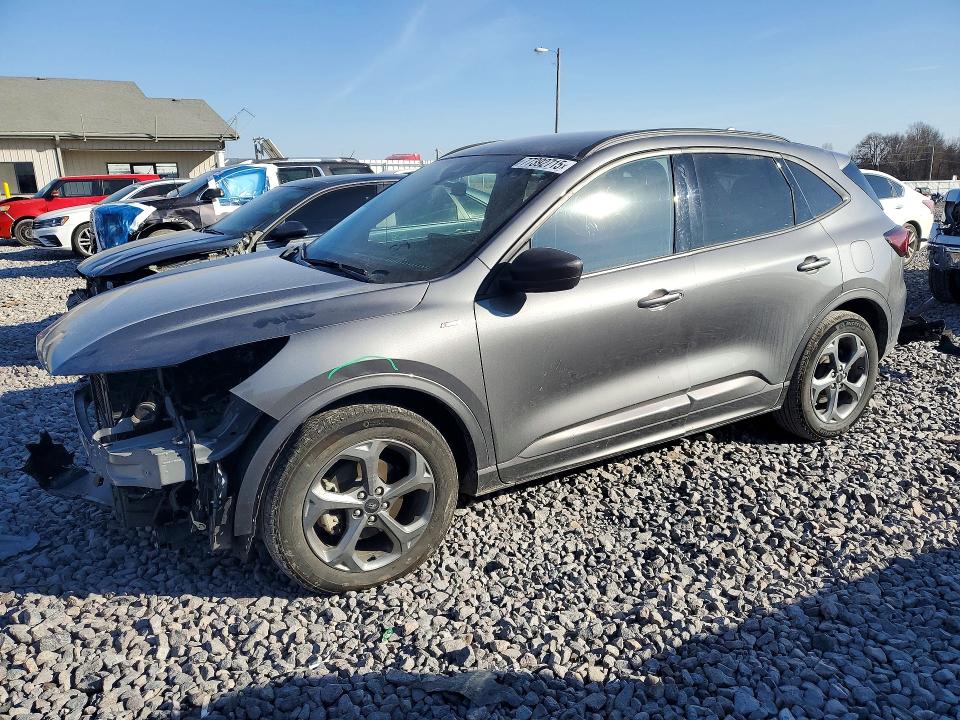 FORD ESCAPE 2024 مع رقم تعريف المركبة 1FMCU0MN6RUB31586 - صورة من المزاد