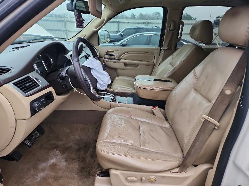 Photo 7 from auction – 2011 CADILLAC ESCALADE with VIN 1GYS3CEF4BR399213
