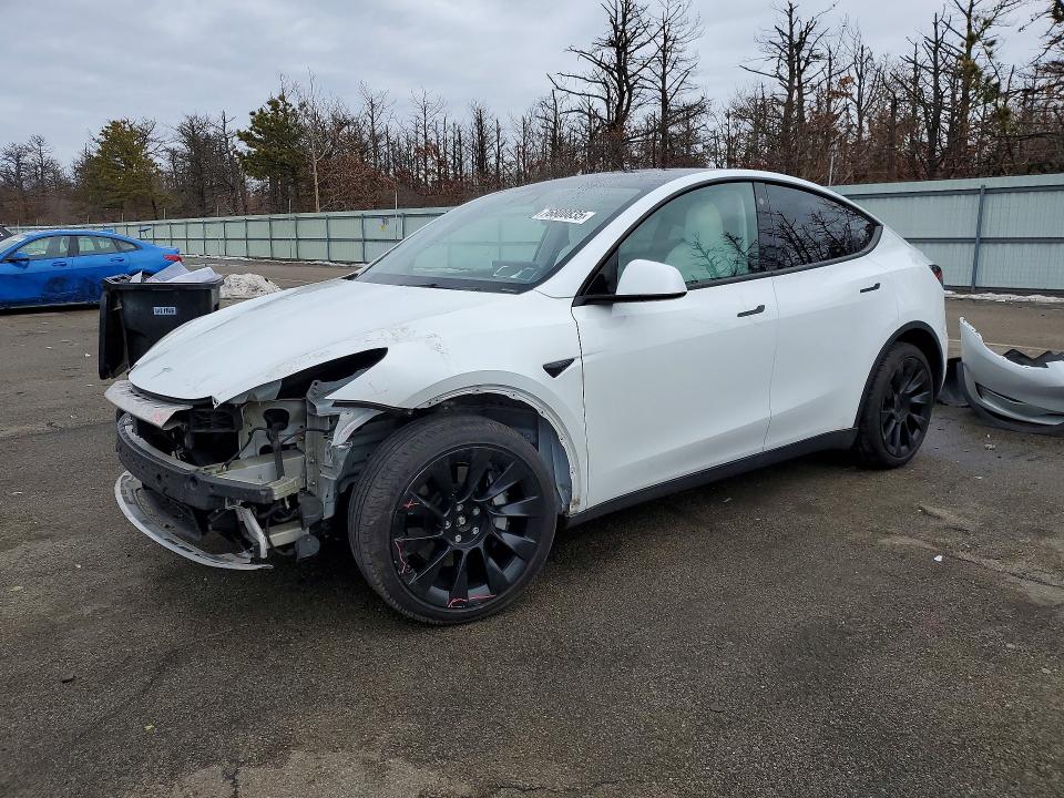 TESLA MODEL Y 2021 with VIN 5YJYGDEE2MF088289 - Photo from auction