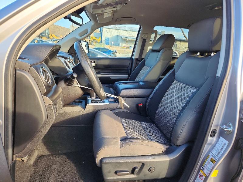 Photo 7 from auction – 2018 TOYOTA TUNDRA with VIN 5TFDY5F14JX700409