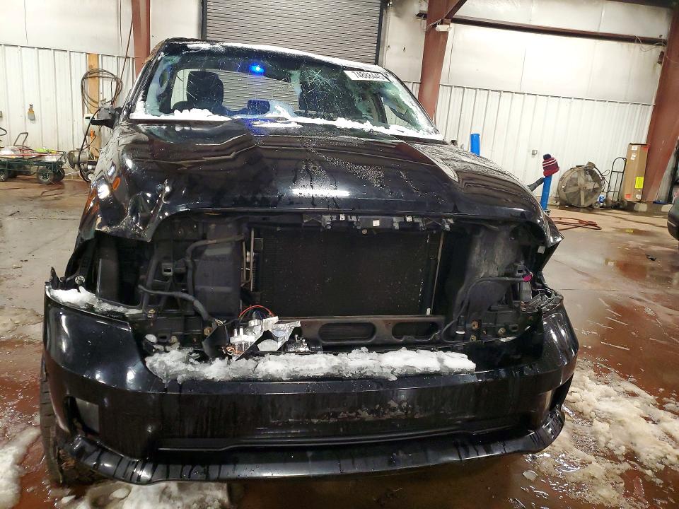 Photo 5 from auction – 2014 RAM 1500 with VIN 1C6RR7FT2ES125107