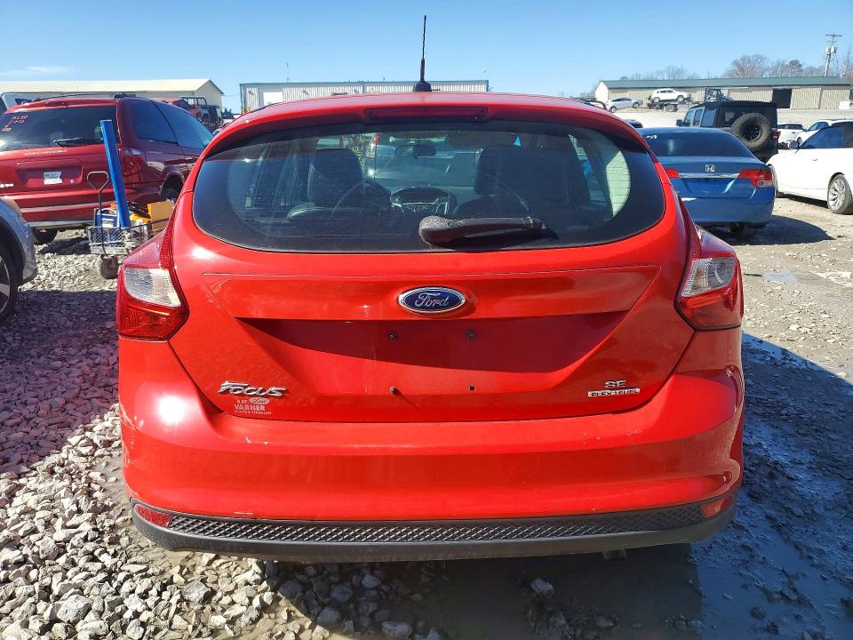 Photo 6 from auction – 2014 FORD FOCUS with VIN 1FADP3K24EL323458