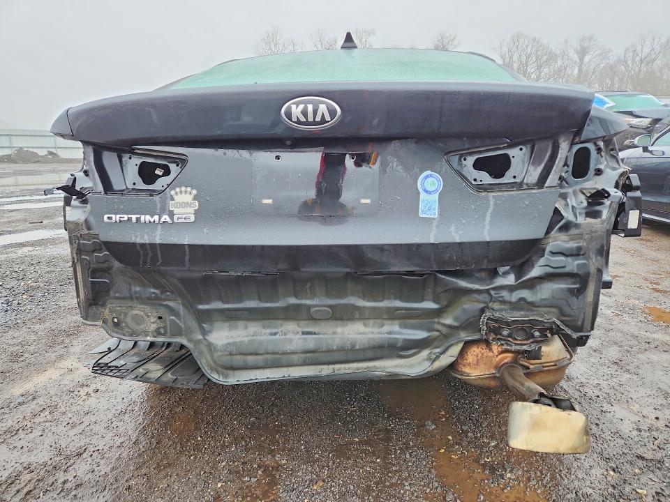 Photo 6 from auction – 2016 KIA OPTIMA with VIN 5XXGT4L39GG109147