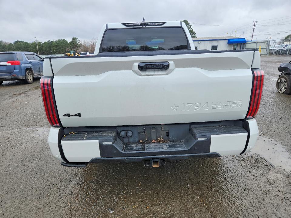 Photo 6 from auction – 2024 TOYOTA TUNDRA with VIN 5TFWC5DB8RX074765