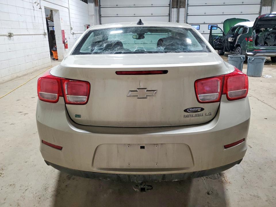 Photo 6 from auction – 2015 CHEVROLET MALIBU with VIN 1G11B5SL3FF245523
