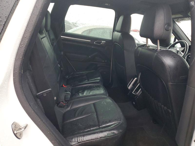 Photo 10 from auction – 2013 PORSCHE CAYENNE with VIN WP1AA2A27DLA06507