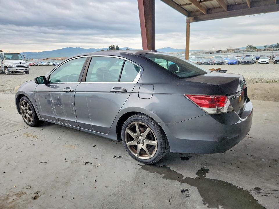 Photo 2 from auction – 2008 HONDA ACCORD with VIN 1HGCP26888A137227